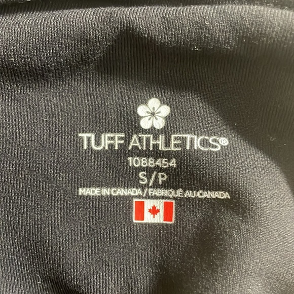 2 pairs of women’s tuff athletics capris  size small navy blue and black! - Picture 7 of 8
